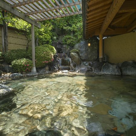 Fujisan Onsen Bessho Sasa Hotel Fujiyoshida Bagian luar foto