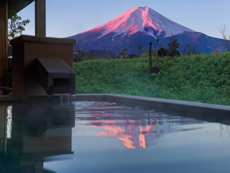 Fujisan Onsen Bessho Sasa Hotel Fujiyoshida Bagian luar foto