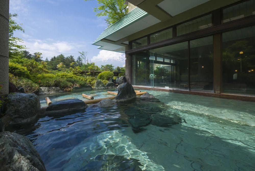 Fujisan Onsen Bessho Sasa Hotel Fujiyoshida Bagian luar foto