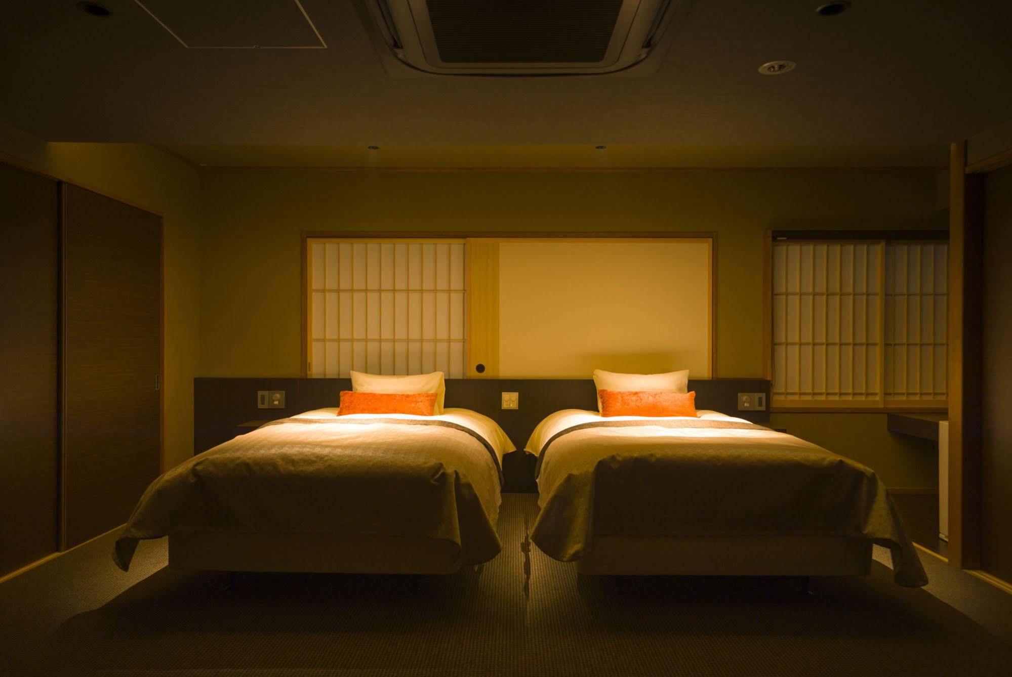 Fujisan Onsen Bessho Sasa Hotel Fujiyoshida Bagian luar foto